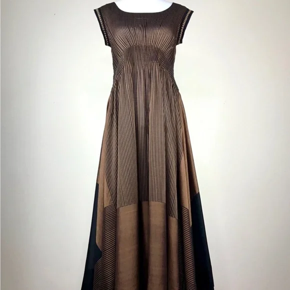 SWGT Very. Elegant Brown Striped Dress - Picture 1 of 7